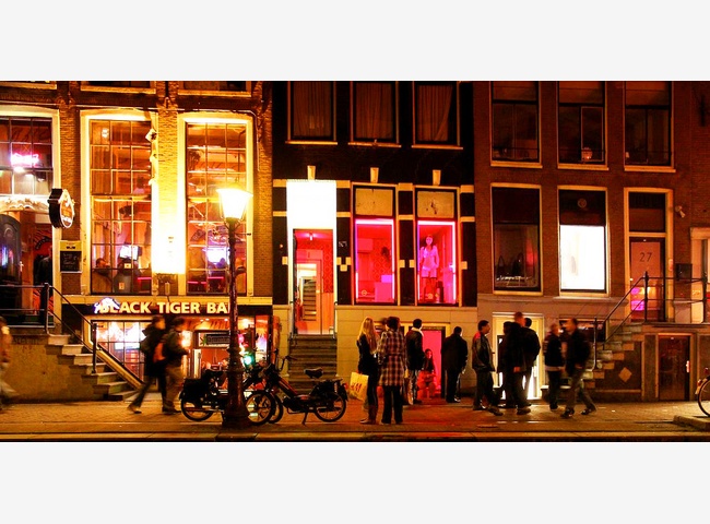 Амстердам, Улица Красных фонарей