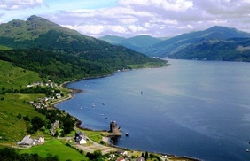 Иллюстрация к Замок Стерлинг, заповедник Trossachs и замок-дворец Скоун